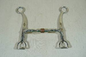 lot 43 image: Professional Equine Stainless Steel Western Copper Roller Jointed Mouth Curb Horse Bit 4.5