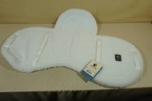 lot 46 image: Toklat Quilt Close Contact Pad 17-17.5