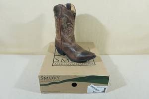lot 108 image: Smoky Mountain Boots -Youth Size 8Ladies 10, Brown