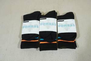 lot 185 image: 3 Pairs Bombas Socks -Small