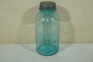 lot 208 image: Antique Ball 2-Quart Blue Mason Jar with Lid