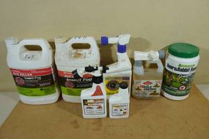 lot 217 image: Assorted Lawn CarePest Control