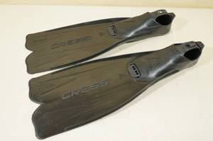 lot 258 image: Cressi Rondinella Black Snorkel Fins