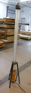 lot 7 image: 62 inch Tall work light