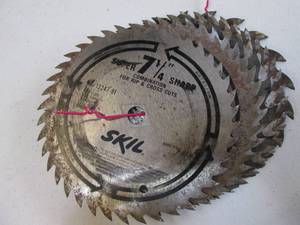 7 Skil replacement saw blades...