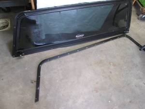 Locking Rear Topper window frame an...