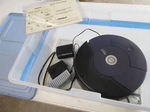 Covered tote containing an iRobot R...