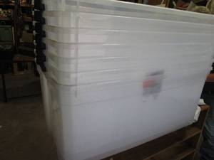 7-200qt Sterlite totes (1 is broke,...