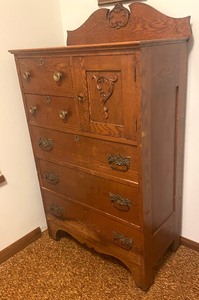lot 11 image: Vintage P. Berens Dresser
