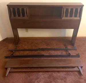lot 53 image: Mid Century Modern Queen Bed Frame