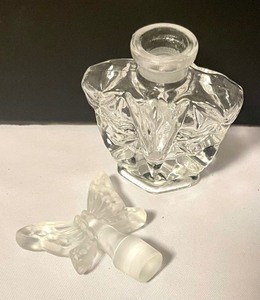 lot 99 image: Elegant Perfume Dauber Bottle