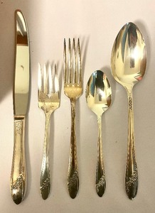 lot 157 image: Oneida Silver Plated Flatware Grouping