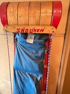 lot 190 image: Vintage Sno-Line Sled