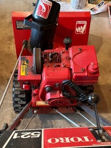 lot 191 image: Toro 521 Snow Blower