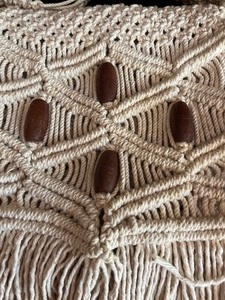 lot 135 image: Vintage Beige Crochet  Macrame Handbag