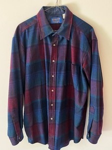lot 136 image: Vintage Pendleton Wool Shirt Size Large