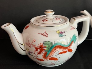 lot 124 image: Two Vintage Teapots
