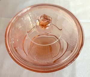 lot 42 image: Vintage Heisey Glass Flamingo Pink Pleat and Panel Footed Bowl
