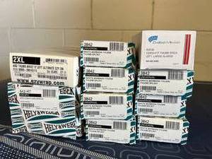 MSRP $500  Lot of NEW In Box Various Hand Thumb Braces &amp Splints Supports (Ezy Wrap, Hely &amp Weber, Ovation Medical)