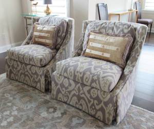 lot 108 image: 2 Swivel Living room slipper chairs by Stanford Furniture with custom upholstery