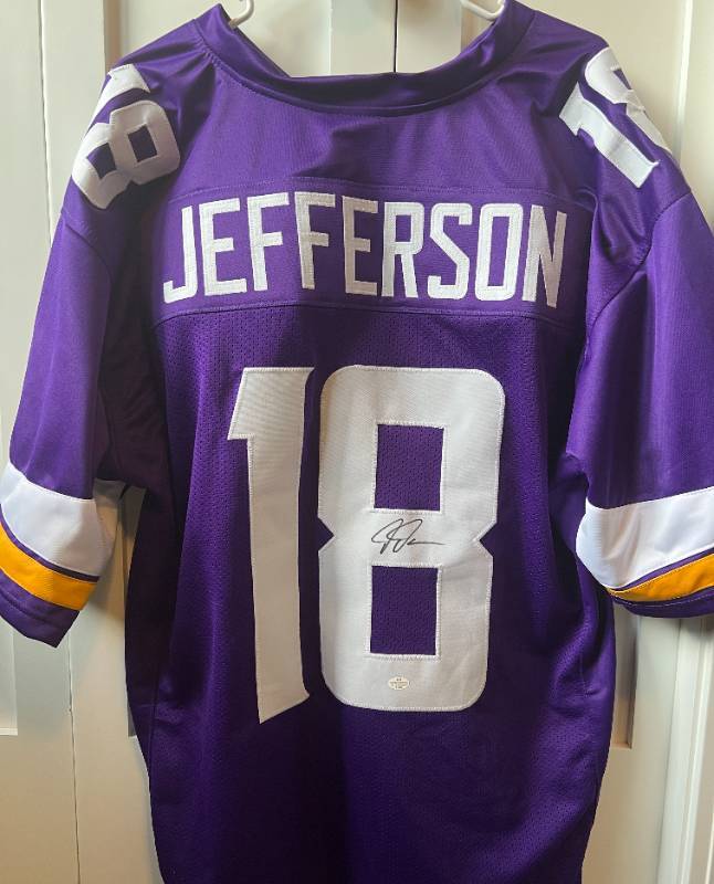 VERY RARE!! ADRIAN PETERSON GAME USED AUTOGRAPHED SIGNED VIKINGS JERSEY COA