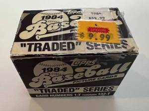 lot 229 image: 1984 Topps Traded Complete Set - includes Dwight Gooden RC, vintage baseball cards