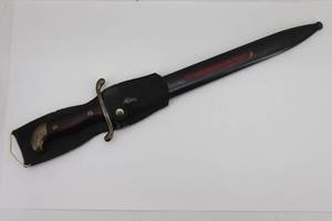 lot 2 image: 1909 German Made Saber