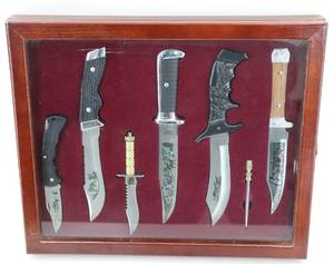 lot 19 image: Bowie Knife Collection in Case