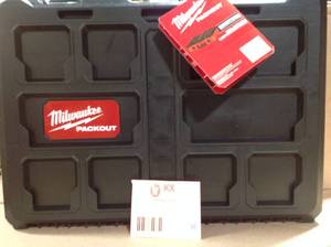 Milwaukee PACKOUT 16 in. Portable Modular Tool-Box Case with Customizable Insert Customer Returns See Pictures