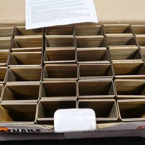 lot 27 image: SPOTNAILS 16 GAUGE GALVANIZED CHISEL POINT STAPLES