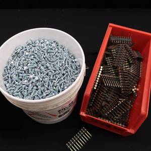 lot 41 image: FULL BUCKET OF ZIP IN SCREWS SLOTTED HEX WASHERNAILS