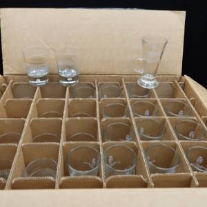 lot 47 image: 24 REALLY AWESOME GLASSES BAILEYS AND CASK AND CREAM