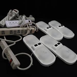 lot 51 image: FOUR HARD WIRED WALL LIGHTS AND POWER STRIP CORDS