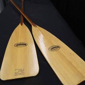 lot 1C image: FEATHER BRAND PADDLES