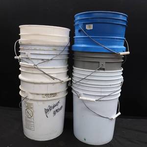 lot 1K image: STACK OF 5 GALLON BUCKETS