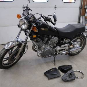 FIRST YEAR 1981 YAMAHA VIRAGO (PROJECT BIKE)