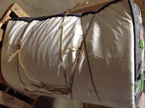 lot 14 image: Zinus Cool Touch Comfort Gel 12 Inch Medium Euro Top Queen Hybrid Mattress   Customer Returns See Pictures
