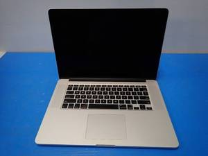lot 10 image: Apple&nbspMacBookPro11,2 A1398 ME293LL BTO &nbspINTEL(R) CORE(TM) I7-4960HQ CPU  2.60GHZ  16GB DDR3 RAM  500GB SSD  15.0 screen with 2880 x 1800 HD resolution  anti-glare film slightly peeling  includes IOS  no charger
