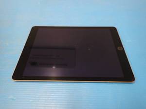 lot 24 image: Apple&nbspiPad Air 2nd Gen A1566  16GB of storage  wifi model only  chips on screen  includes charger