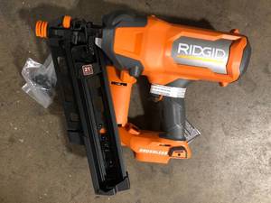RIDGID 18V Brushless Cordless 21° 3-12 in. Framing Nailer (Tool Only)   Customer Returns See Pictures