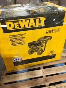 DEWALT 4400 PSI 4.0 GPM Gas Cold Water Pressure Washer with DEWALT 420cc Engine Customer Returns See Pictures