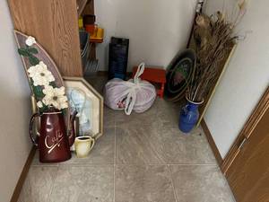 Everything in Corner