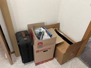 Everything in Corner