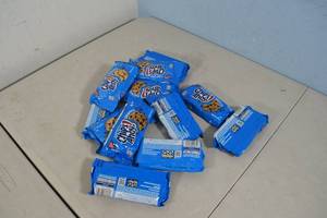 lot 201 image: 12ct Chips Ahoy Cookies 4-Pack