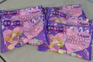 lot 231 image: 6ct Brachs Large Conversation Hearts Candy