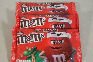 lot 242 image: 3ct Christmas M&Ms Milk Chocolate
