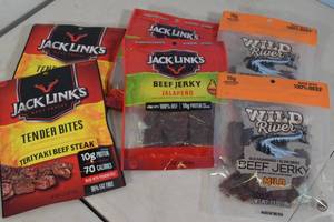 lot 255 image: 6ct Assorted Beef Jerky