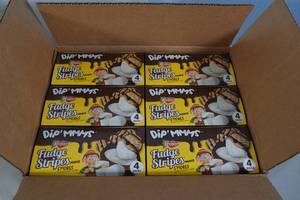lot 21 image: 6ct Keebler Dipmms Fudge Stripes Minis Smores