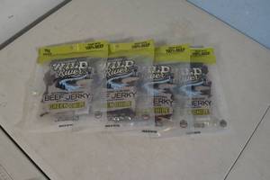 lot 105 image: 4ct Wild River Beef Jerky Green Chile Flavor