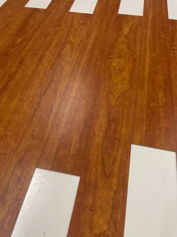 lot 200 image: 360 SF Metroflor glue down Luxury Vinyl Plank (LVP) Commonweath Coml  4 x 36 plank flooring G- 4